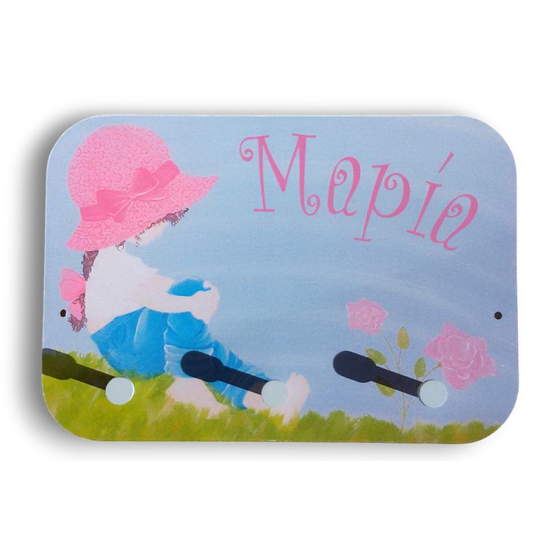 Ξύλινη Κρεμάστρα Τοίχου με Όνομα – Προσωποποιημένο Δώρο για Κορίτσι