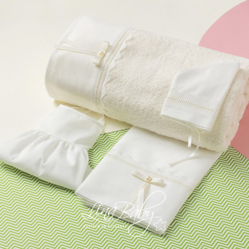 Λαδόπανα Βάπτισης – Εκρού με Βαμβακερή Τρέσα & Πέρλα