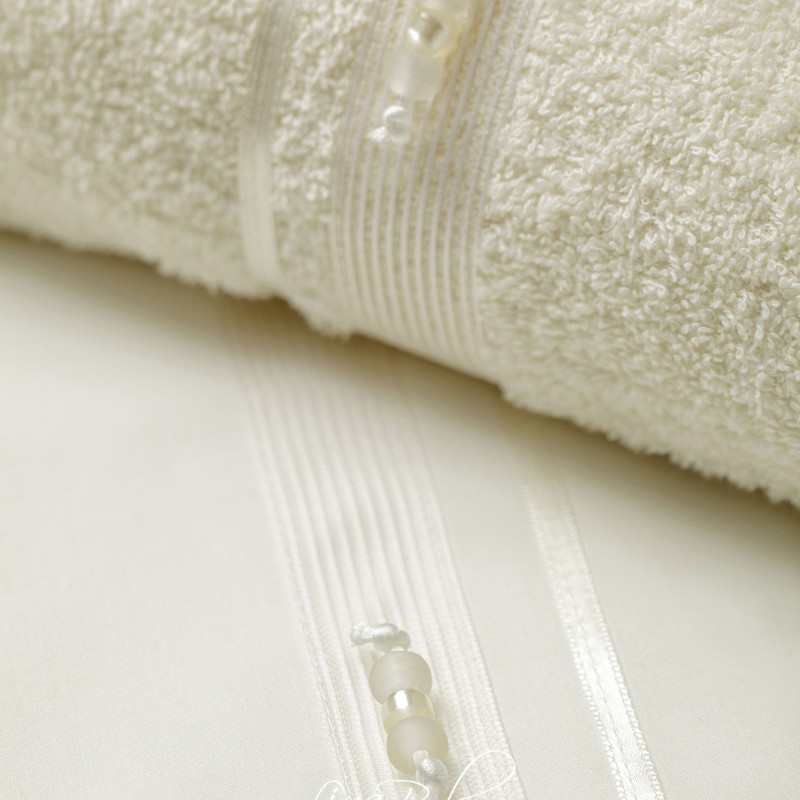 Λαδόπανα Βάπτισης Αγοριού – Λευκό ή Εκρού με Ριγέ Οργαντίνα