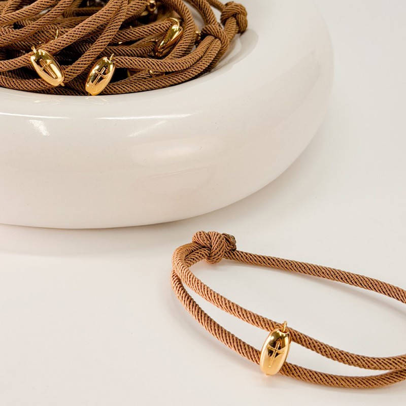 Μαρτυρικό Βραχιόλι με Στριφτό Κορδόνι Καφέ-Μπεζ & Σταυρό