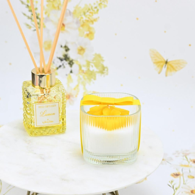 Αρωματικό κερί με ανάγλυφο κίτρινο λουλούδι για μπομπονιέρα